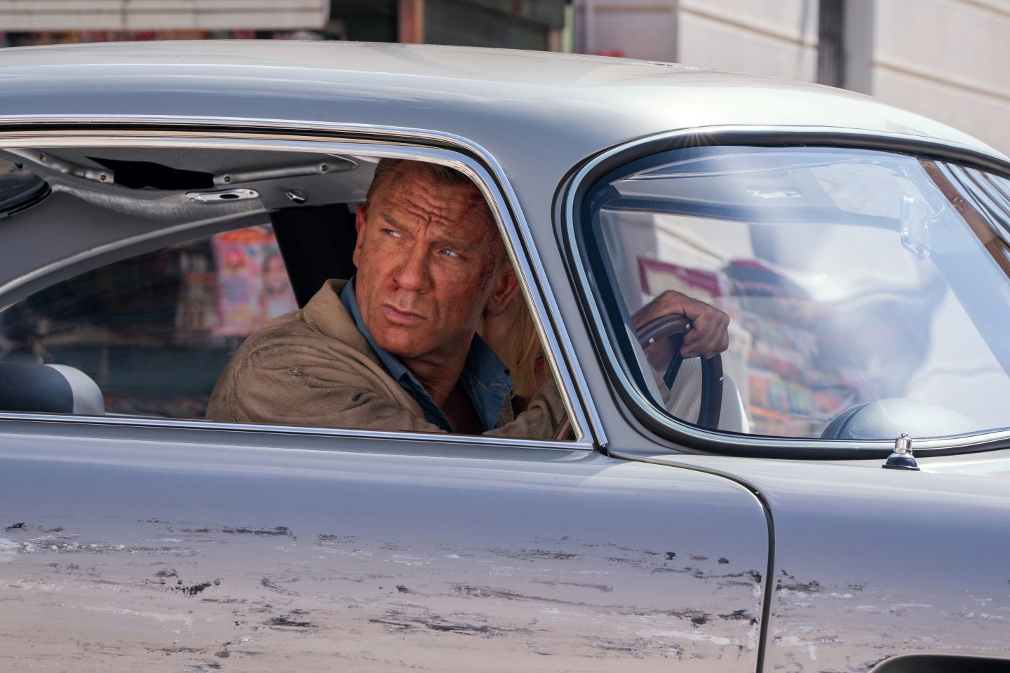 『007/ノー・タイム・トゥ・ダイ』プロデューサーが語る「ダニエル・クレイグのボンド引退を認めてはいない(笑)」